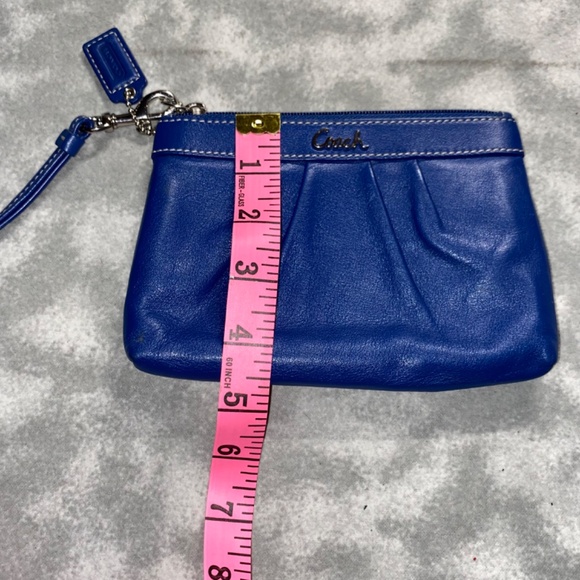 COACH Madison Royal Blue Leather Pleated Wristlet Wallet Purse EUC - Picture 6 of 7